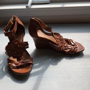 Brown leather wedge